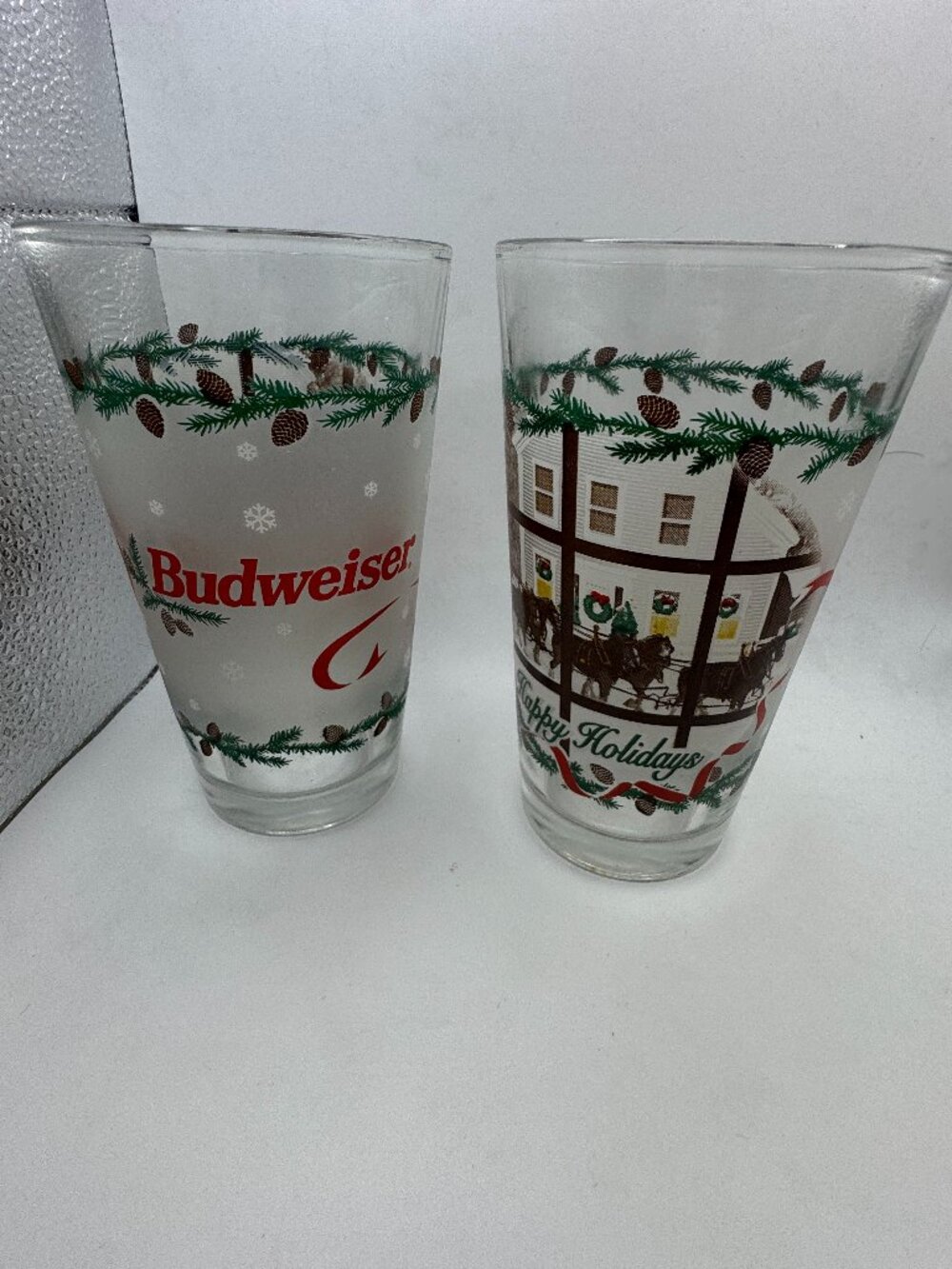 Vintage Budweiser Holiday Clydesdale Christmas Beer Pint Glasses - Set of 2